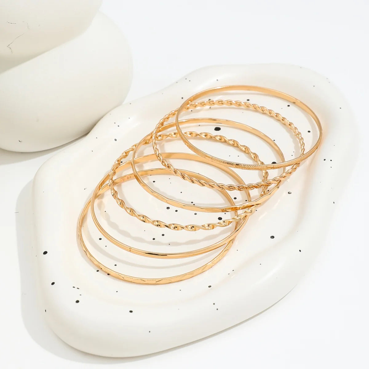 6Pcs/Set New Simple Gold Color Multilayer Bracelets Set For Women Fashion Twist Smooth Surface Bangle Jewelry Party Gift
